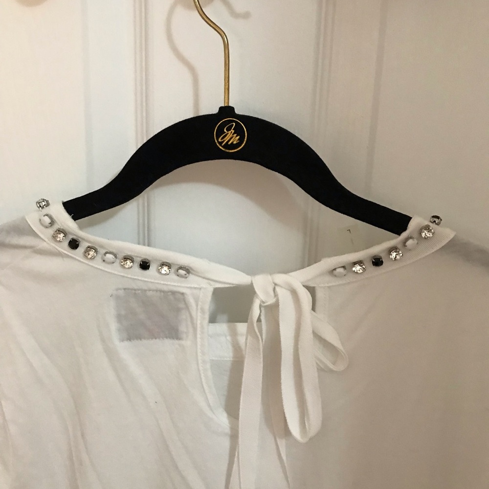 Twisted Heart White T shirt: Jewel Collar